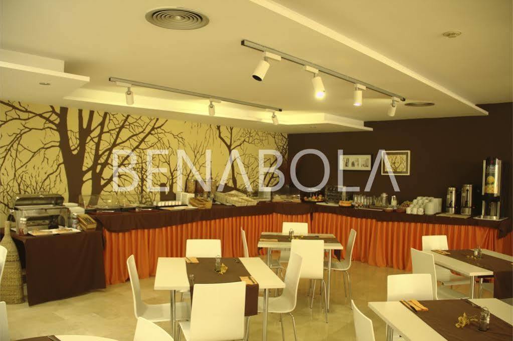 Benabola Hotel & Suites Marbellac Extérieur photo